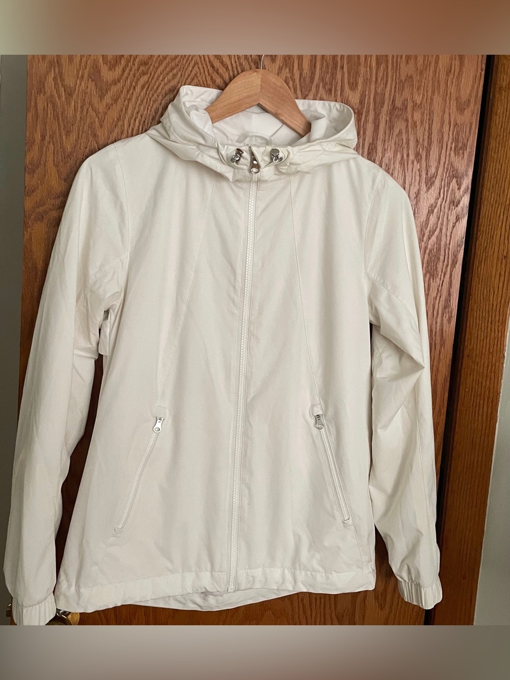 Lululemon Windbreaker White